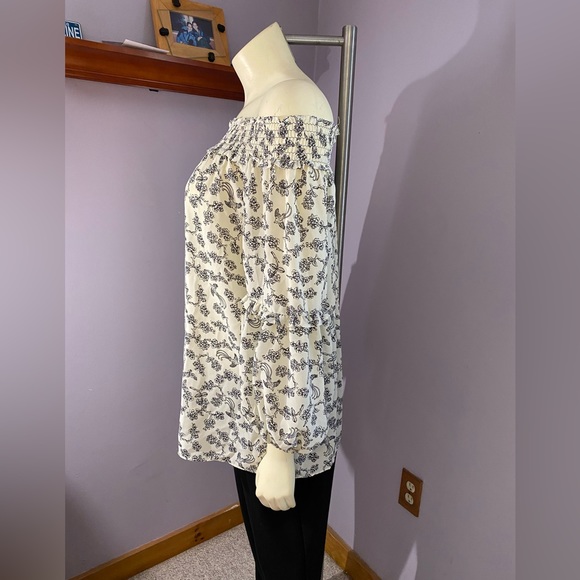 Max Studio Off The Shoulder Peasant Blouse - Picture 4 of 10